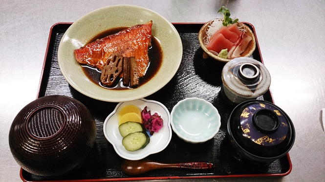 煮魚定食